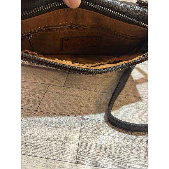 Patricia Nash Apricale Crossbody Wristlet Python taupe grey tan MSRP $169 NEW - Picture 9 of 12
